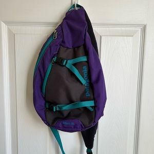 Patagonia sling bag Atom 8L